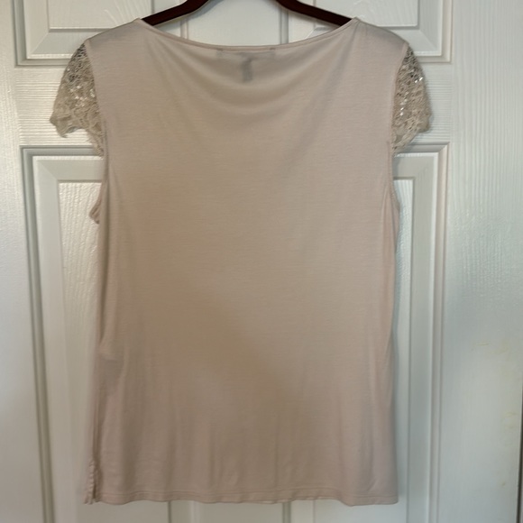Lace and sequined capped sleeve Tee - Picture 4 of 5